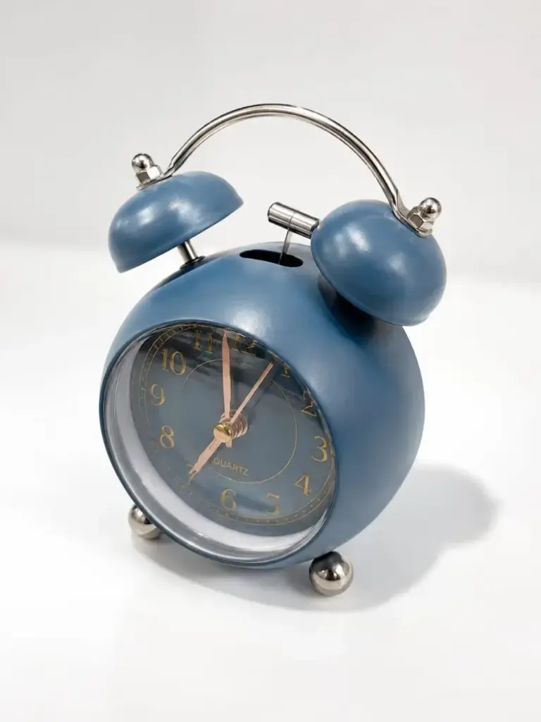 Alarm Clock- Metal Alarm Clock -Classic Retro Twin-Bell Alarm Clock