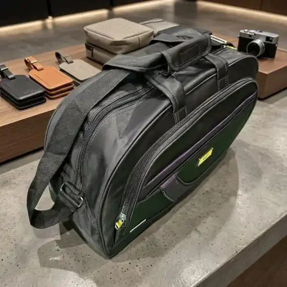 Travel Bag -CAT Premium 22" Travel Bag